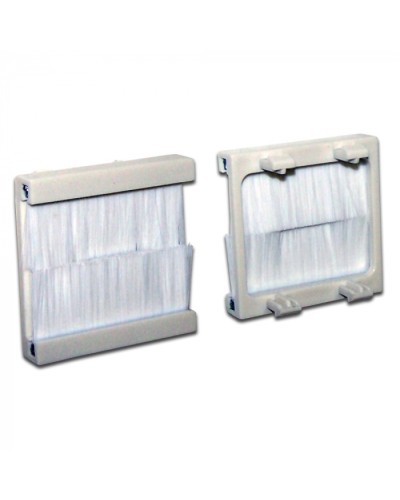 Вставка с черным щеточным вводом, 45х45 LANMASTER (LAN-SIP-23BR-BK) в Нижнем Новгороде Коннекторы ВО Pintop.ru